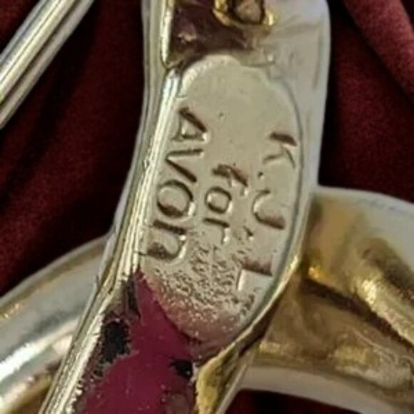 KENNETH JAY LANE for AVON – 1993 Vintage Bow Brooch - Picture 7 of 8